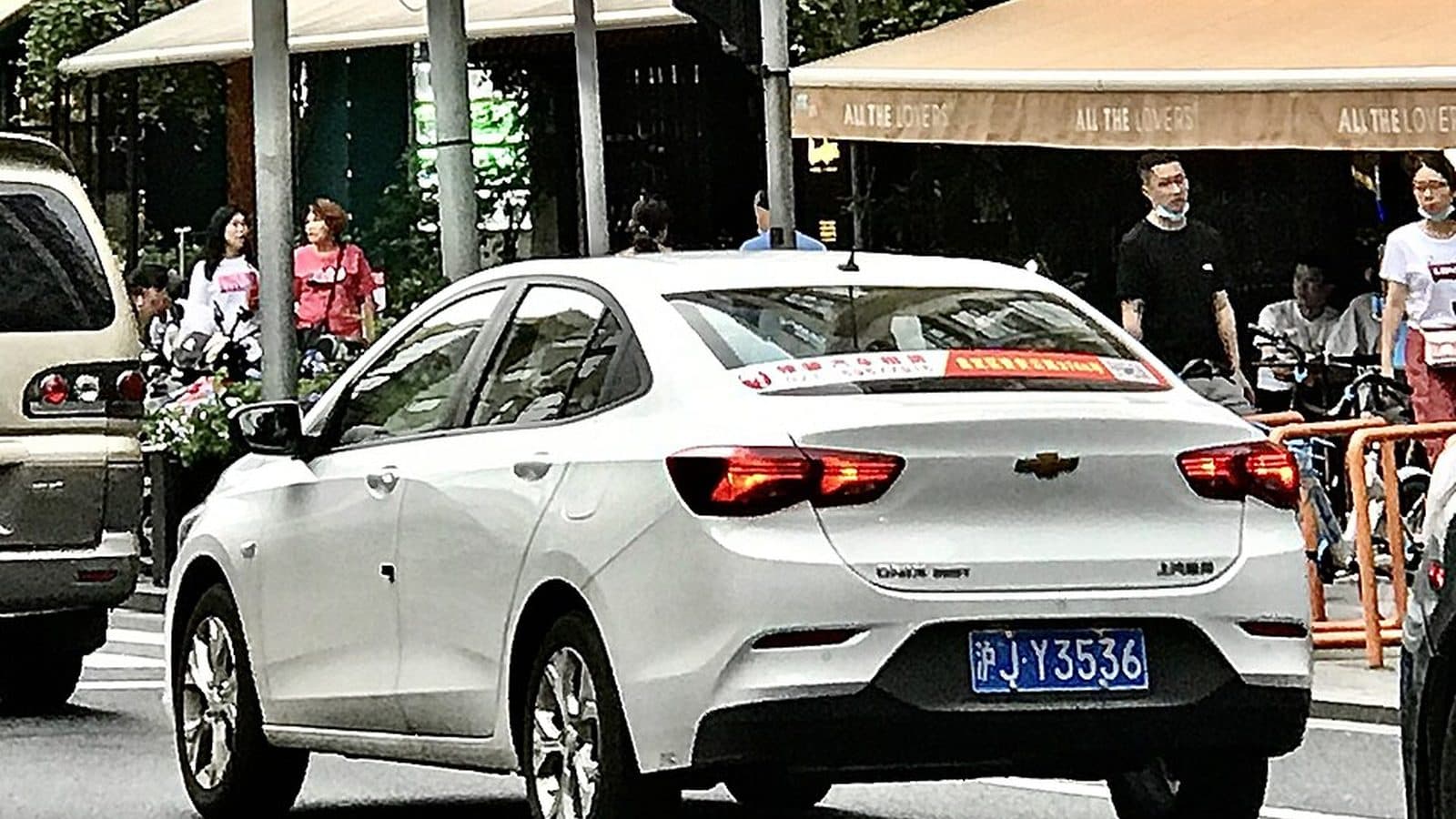 Chevrolet Onix HB