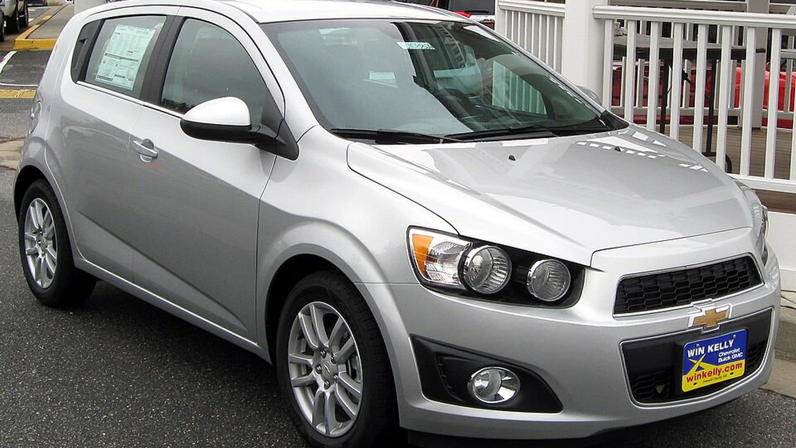 Chevrolet Sonic LTZ HB AT — imagem de referência do modelo 2