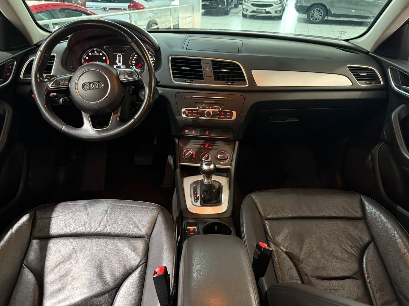 Audi Q3 1.4 TFSI — foto 7 de 16