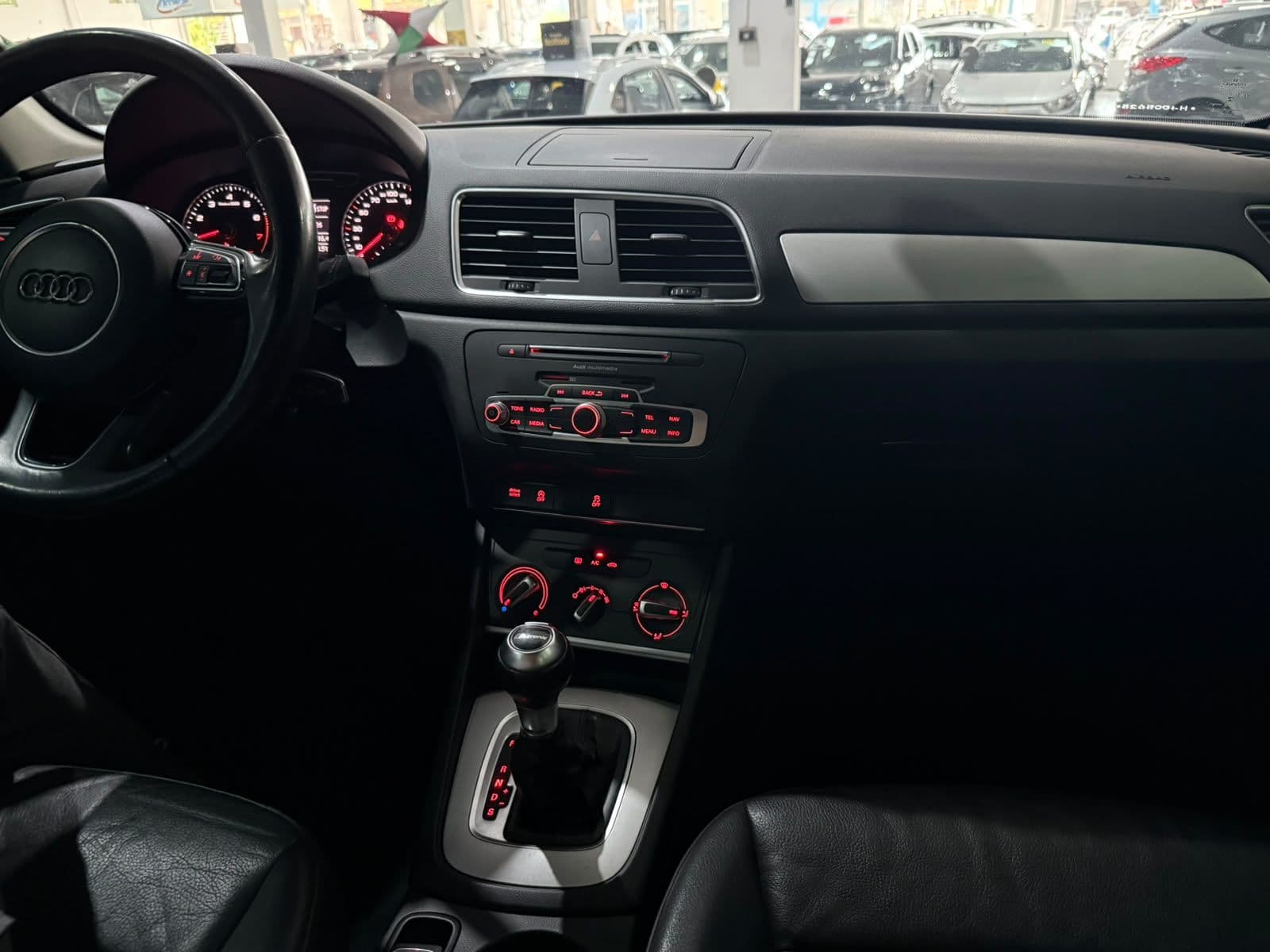 Audi Q3 1.4 TFSI — foto 8 de 16