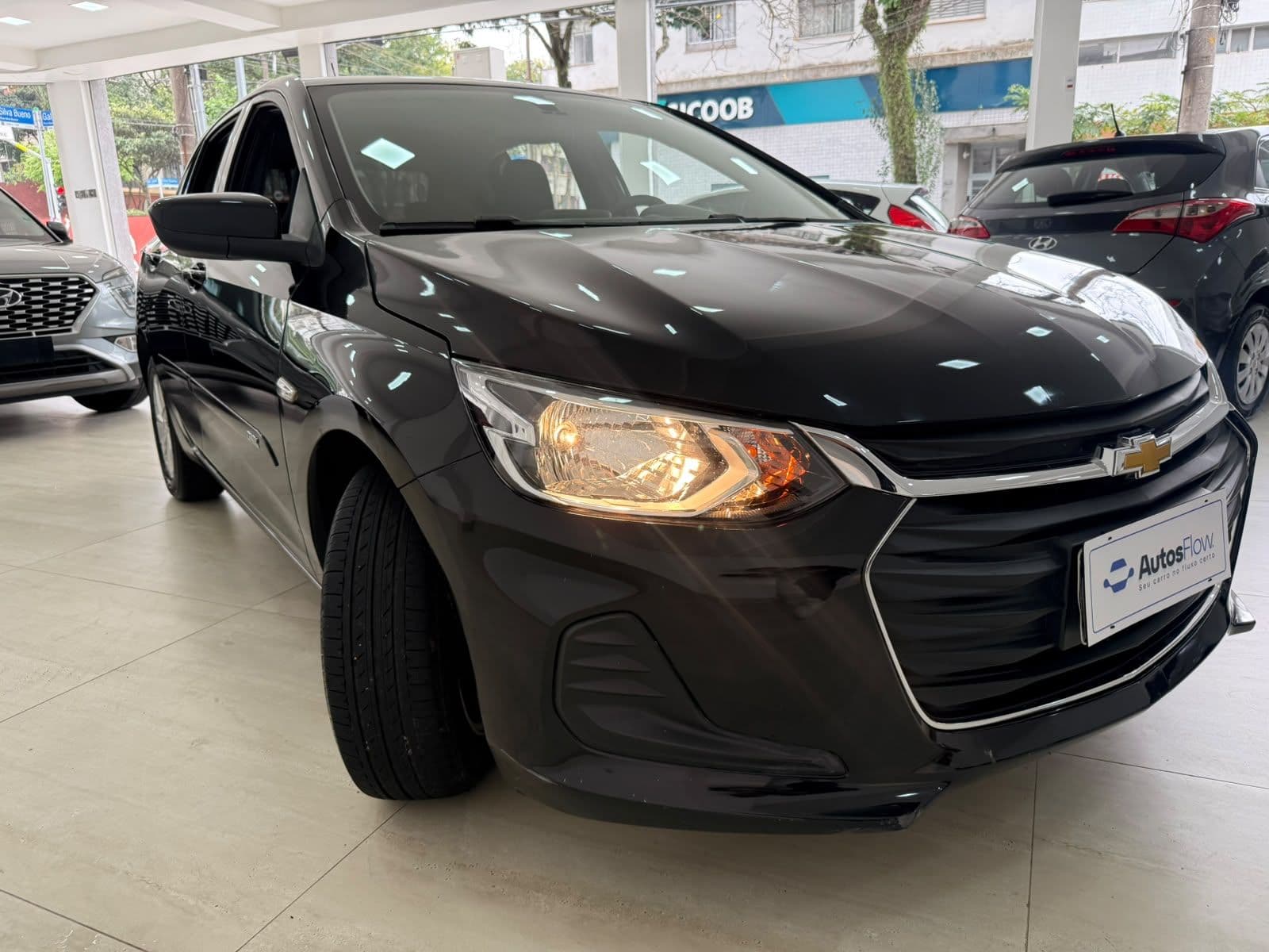 Chevrolet Onix 10MT LT2 — foto 3 de 17