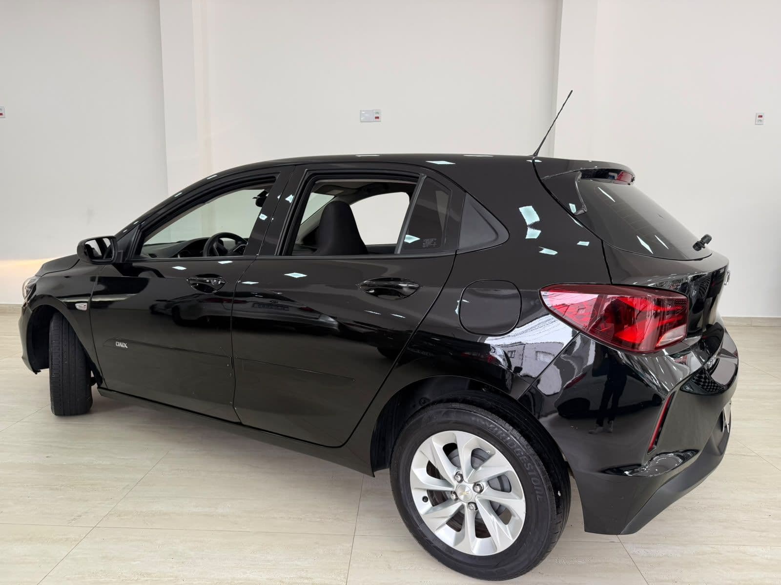 Chevrolet Onix 10MT LT2 — foto 6 de 17