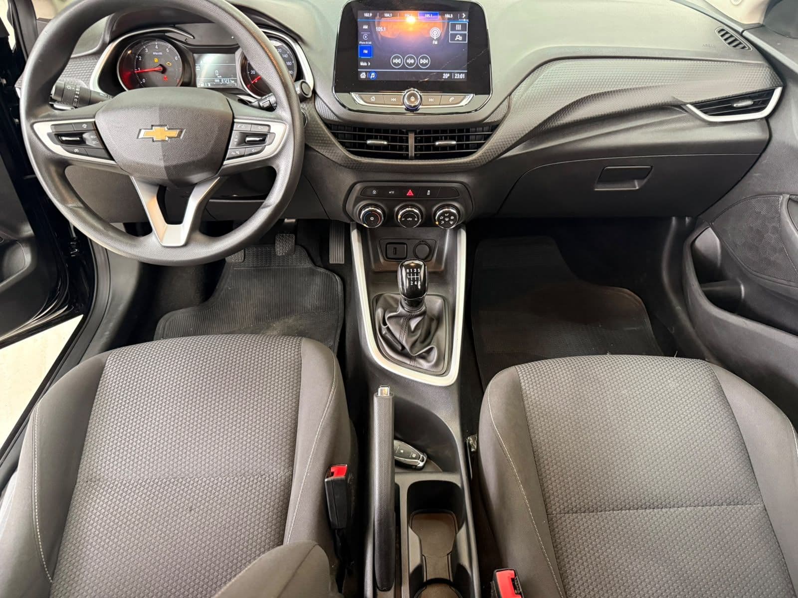 Chevrolet Onix 10MT LT2 — foto 10 de 17