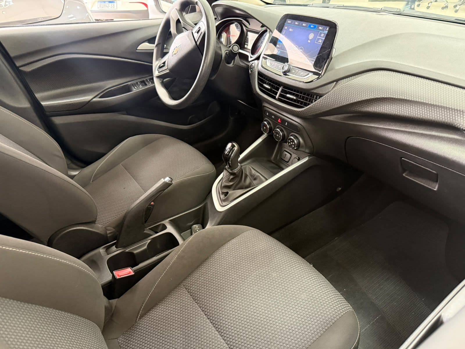 Chevrolet Onix 10MT LT2 — foto 15 de 17