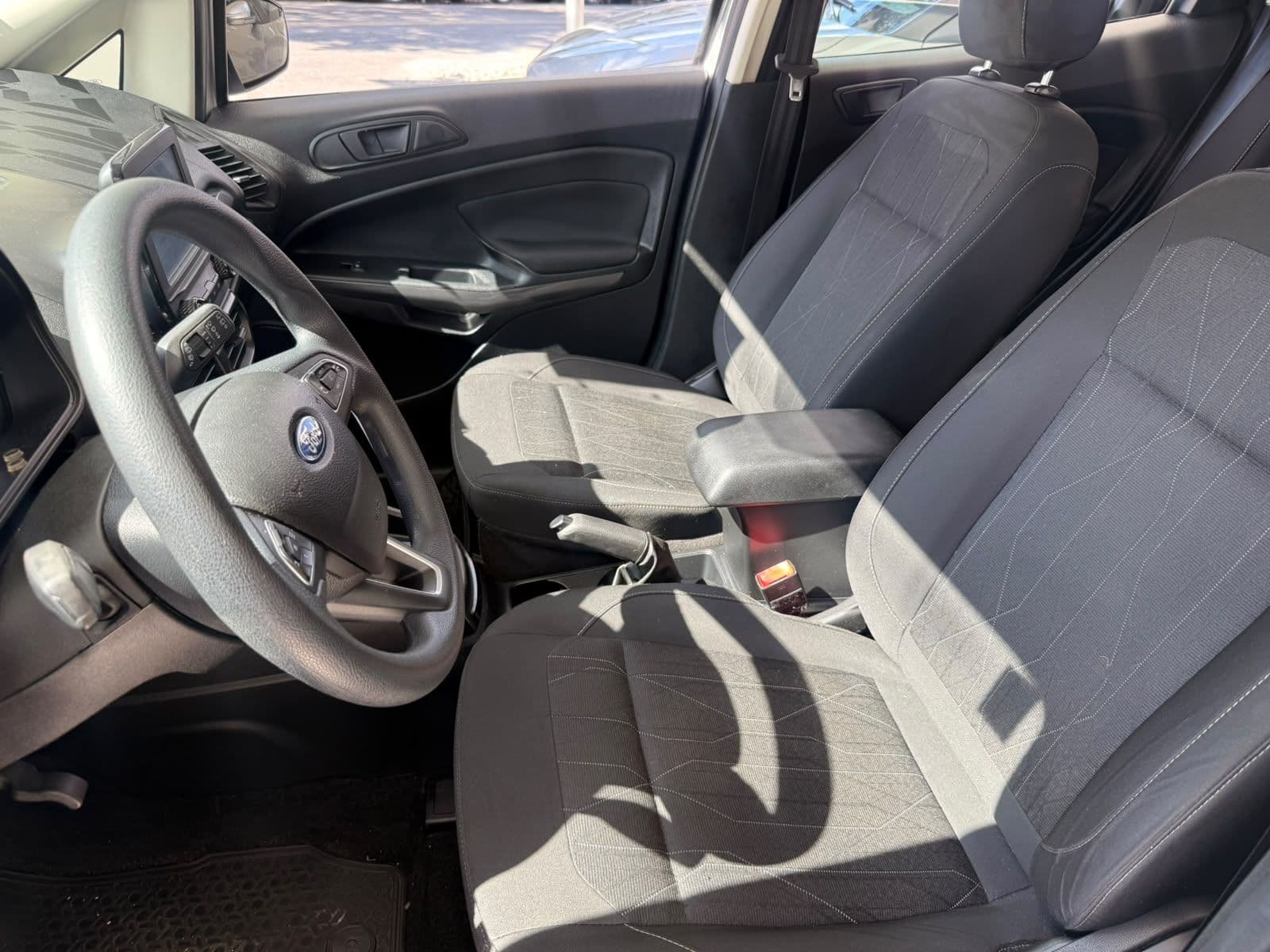 Ford EcoSport SE 1.5 AT — foto 11 de 13