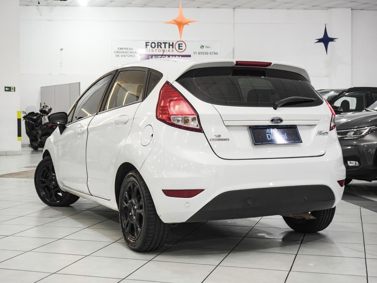 Ford Fiesta HA 1.6L Titanium — foto 5 de 19