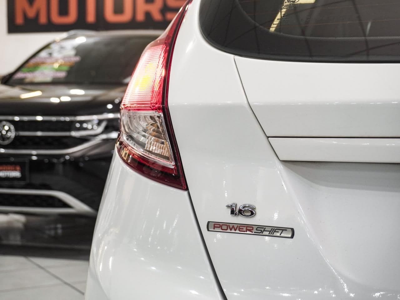 Ford Fiesta HA 1.6L Titanium — foto 17 de 19