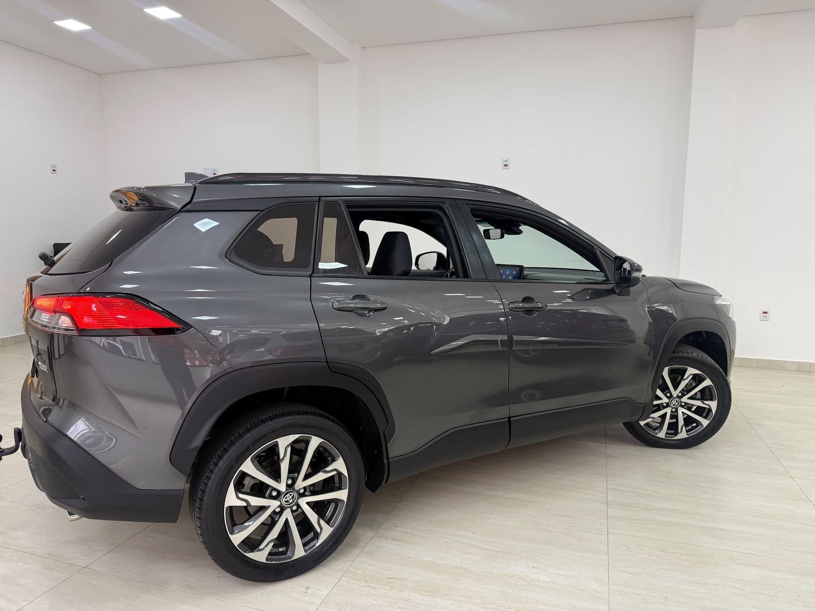 Toyota Corolla Cross XRE 2.0 — foto 5 de 22
