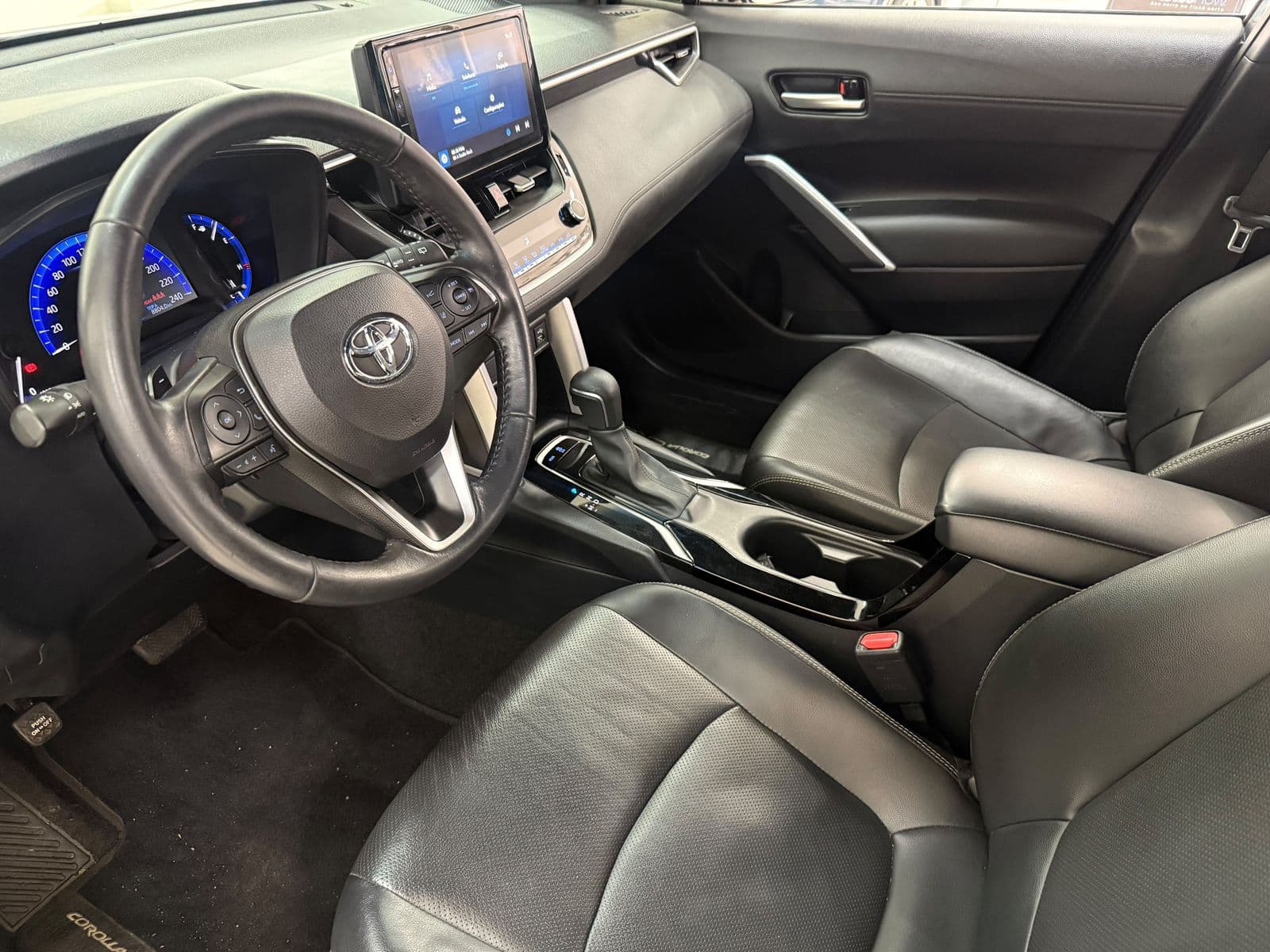 Toyota Corolla Cross XRE 2.0 — foto 14 de 22