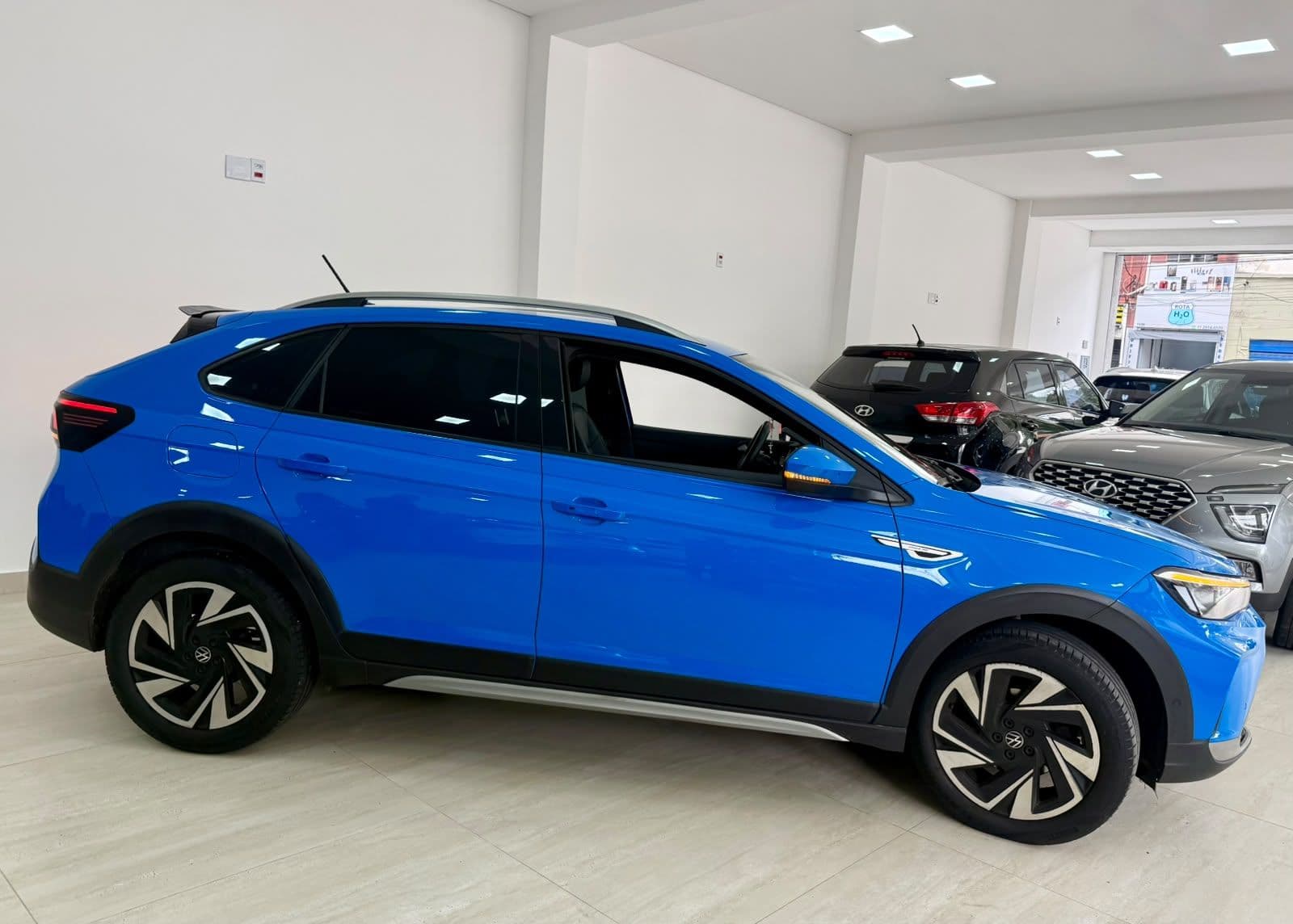 Volkswagen Nivus Highline 1.0 TSI — foto 10 de 16
